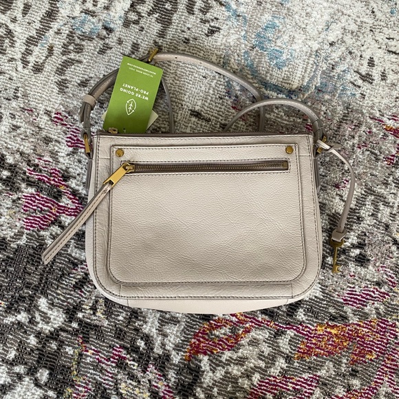 Fossil Leather Purse - Picture 4 of 6